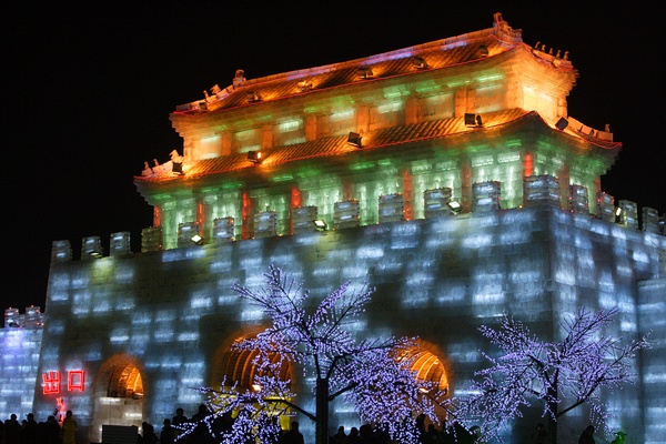 Harbin_Ice_Festival_China_01.jpg?__SQUARESPACE_CACHEVERSION=1261652459171